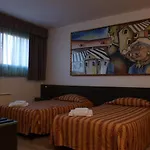 Green Hotel