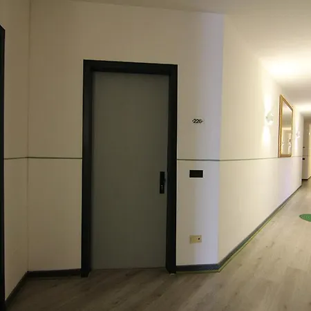 Green Hotel