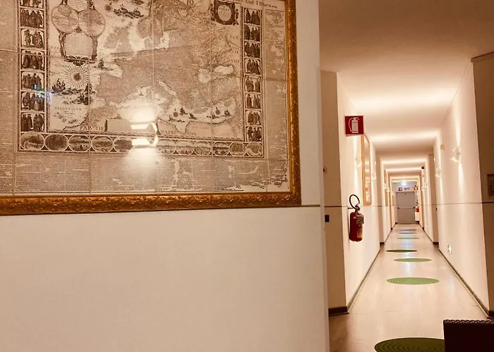 Green Hotel