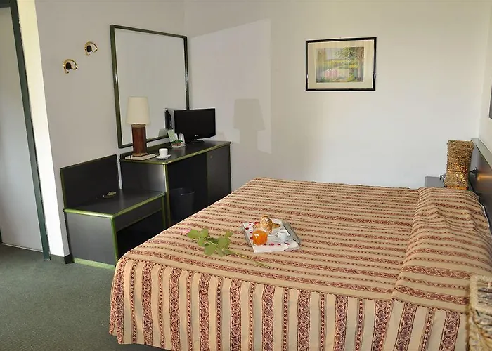 Green Hotel 3*