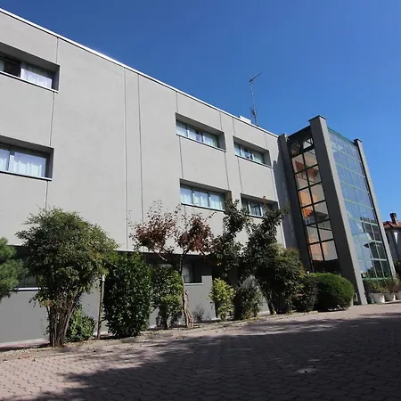 Отель Green Hotel