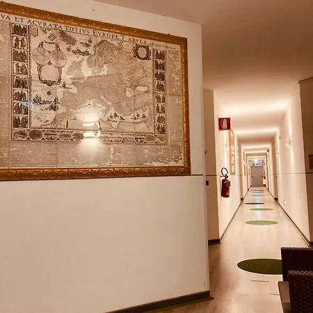 Green Hotel