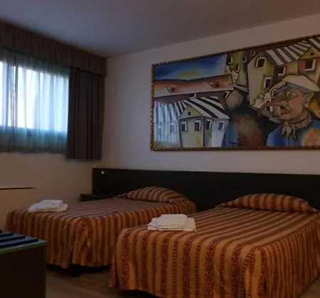 Green Hotel