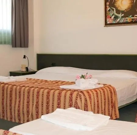 Green Hotel Hotel