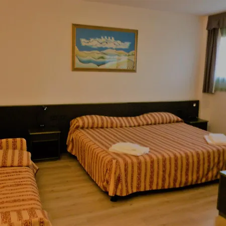 Green Hotel Hotel 3*