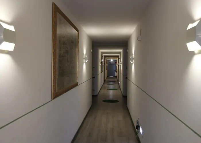 Hotel Green Hotel 3*