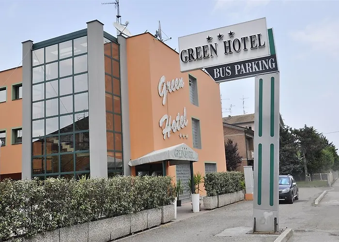 Hotel Green Hotel 3*